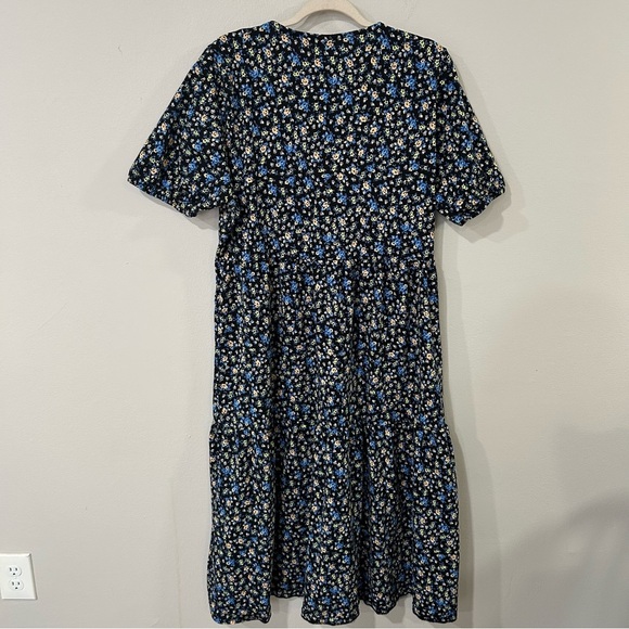 ASOS Design Curve Tiered Wrap Dress Black Blue Tie Front Floral Maxi Size 18 - Picture 7 of 8